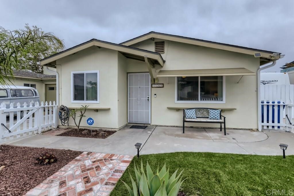 Property Photo:  3185 Calle Osuna  CA 92056 