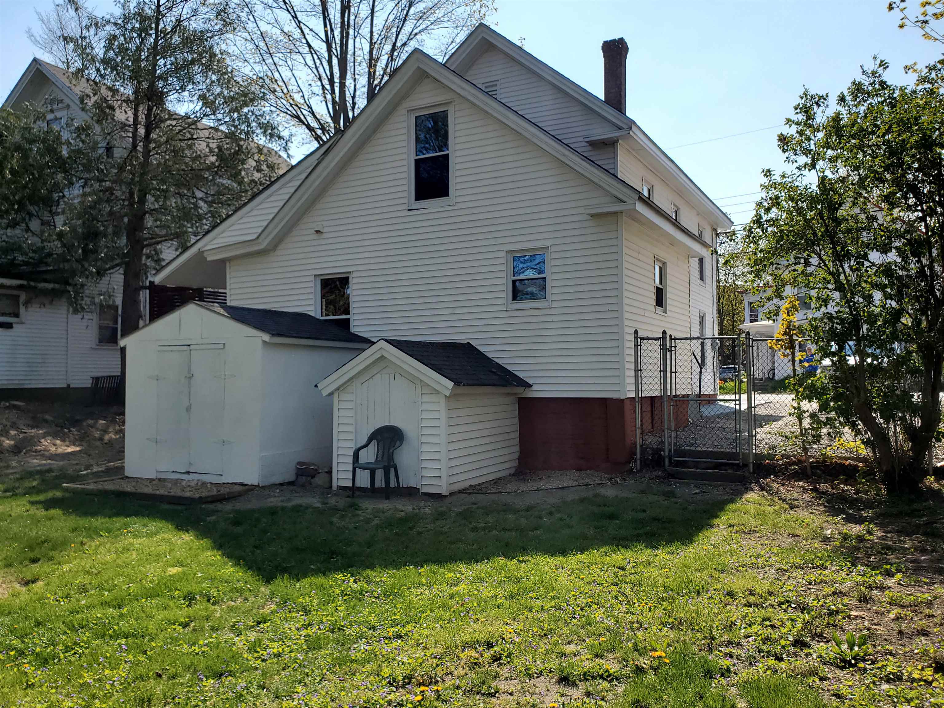 Property Photo: 5 School Street NH 03276
