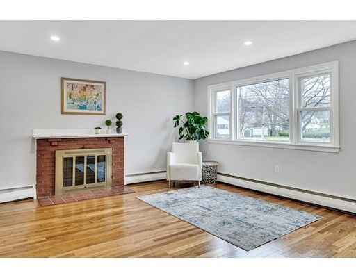 Property Photo:  13 Carson Rd  MA 01801 