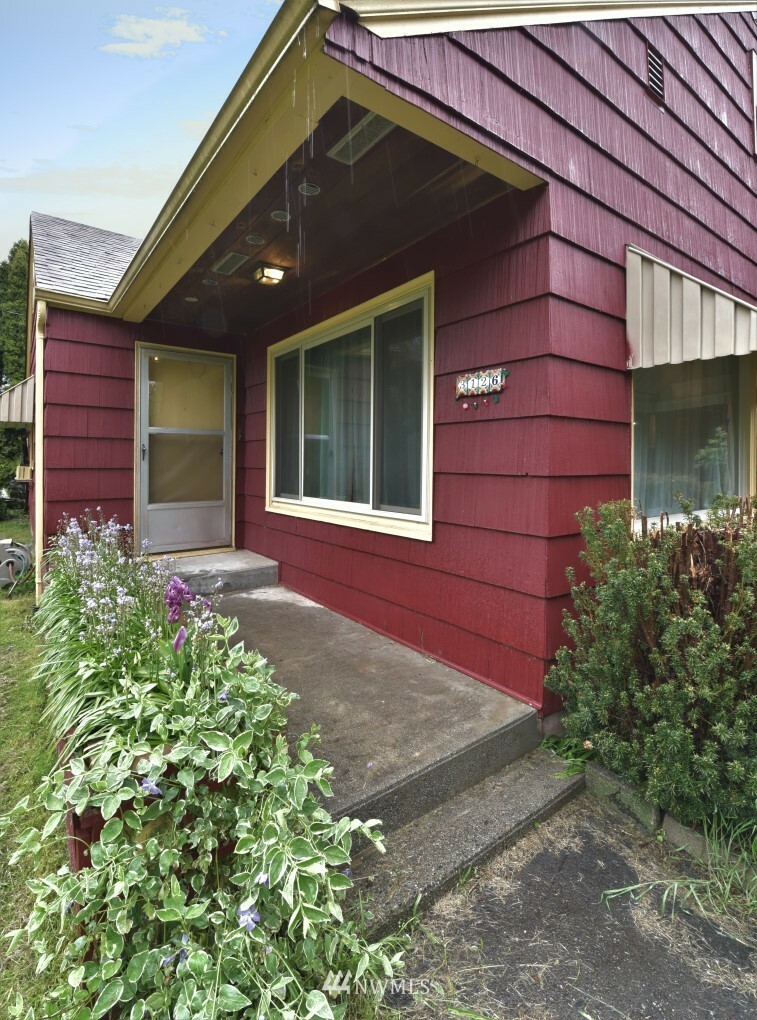 Property Photo:  3126 Rocky Point Road NW  WA 98312 