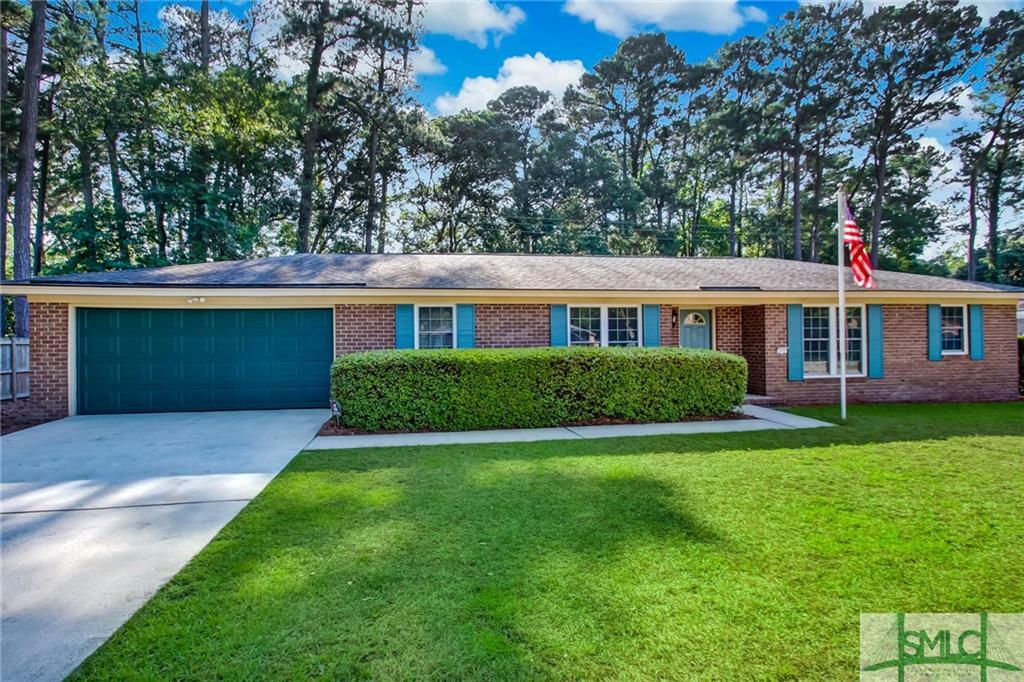 Property Photo:  521 Quarterman Drive  GA 31410 