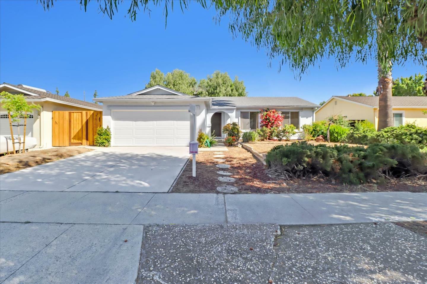 Property Photo:  999 Rawlings Drive  CA 95136 