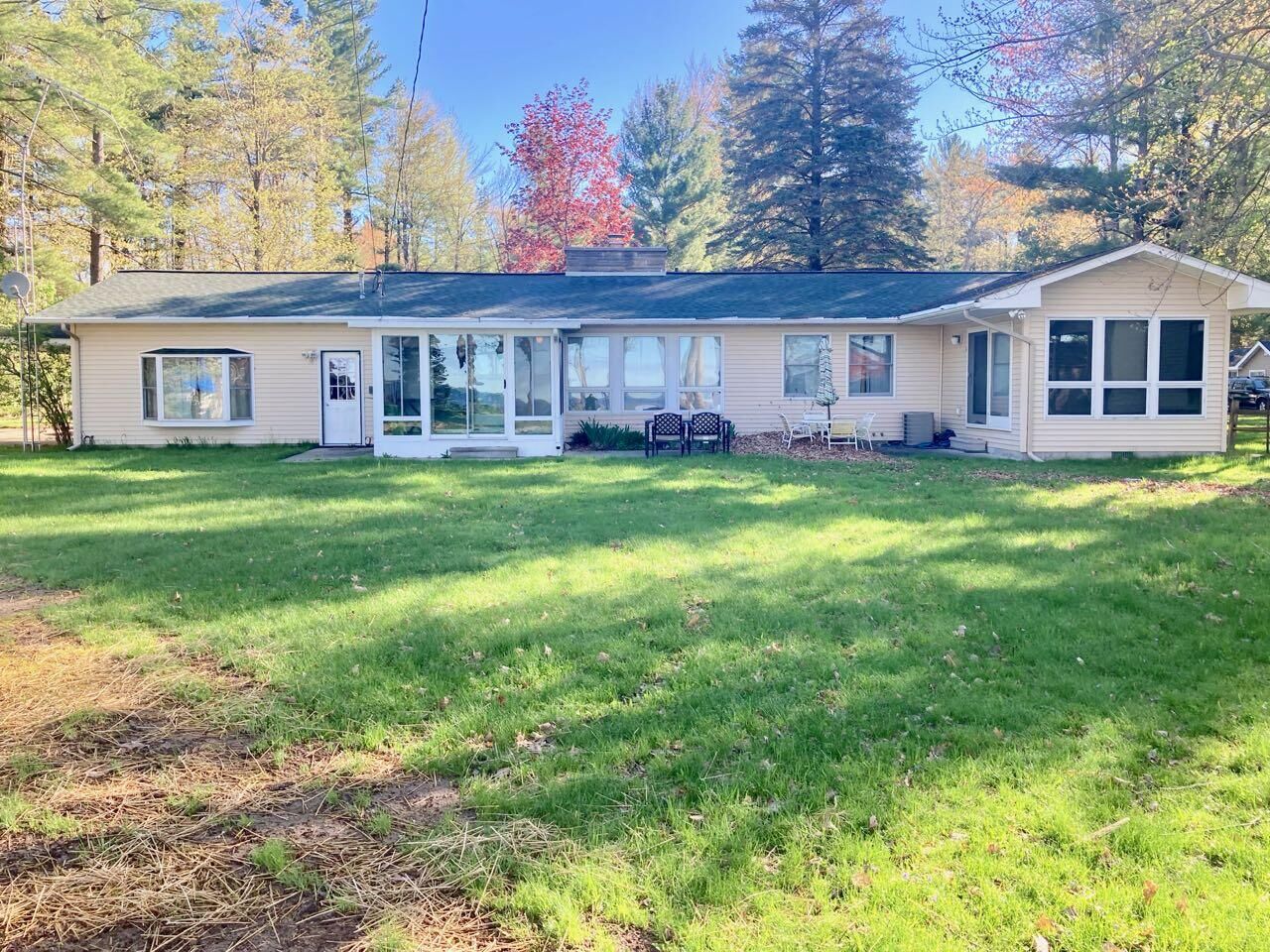 Property Photo: 6641 E Houghton Lake Drive MI 48629