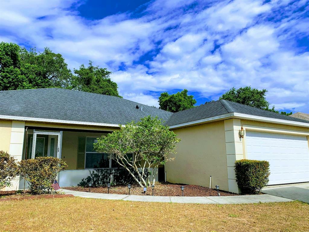 Property Photo: 615 Gentle Breeze Drive FL 34715