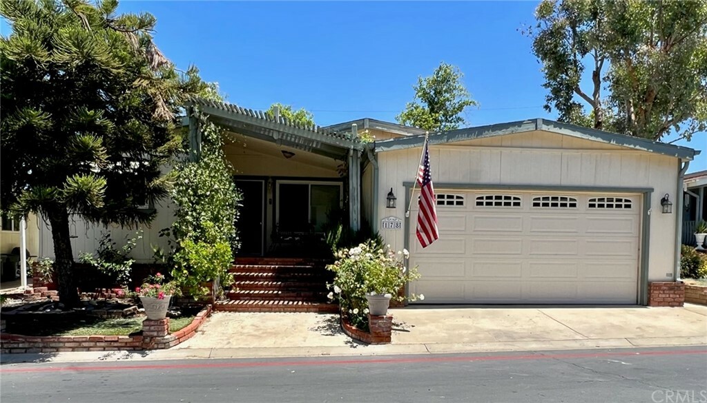 Property Photo:  1550 Rimpau Avenue 178  CA 92881 