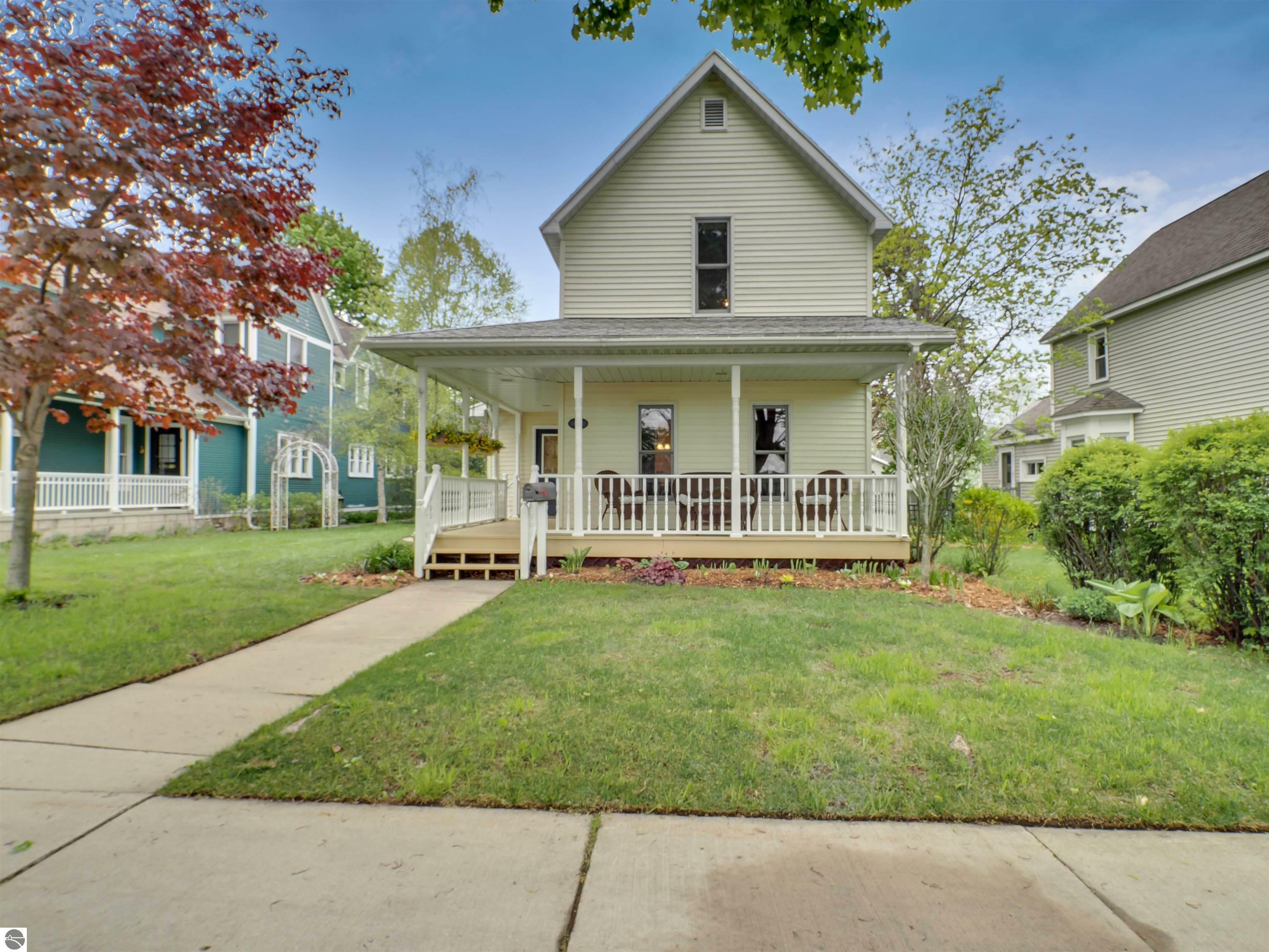 Property Photo:  425 W 9th Street  MI 49684 