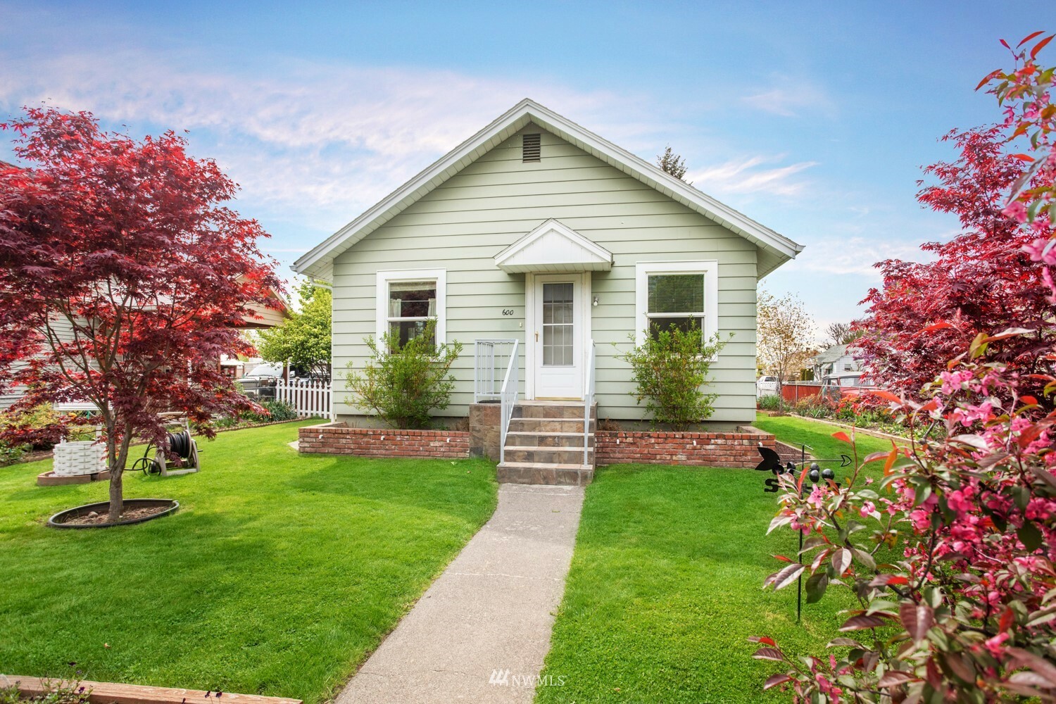 Property Photo: 600 Chase Avenue WA 99362