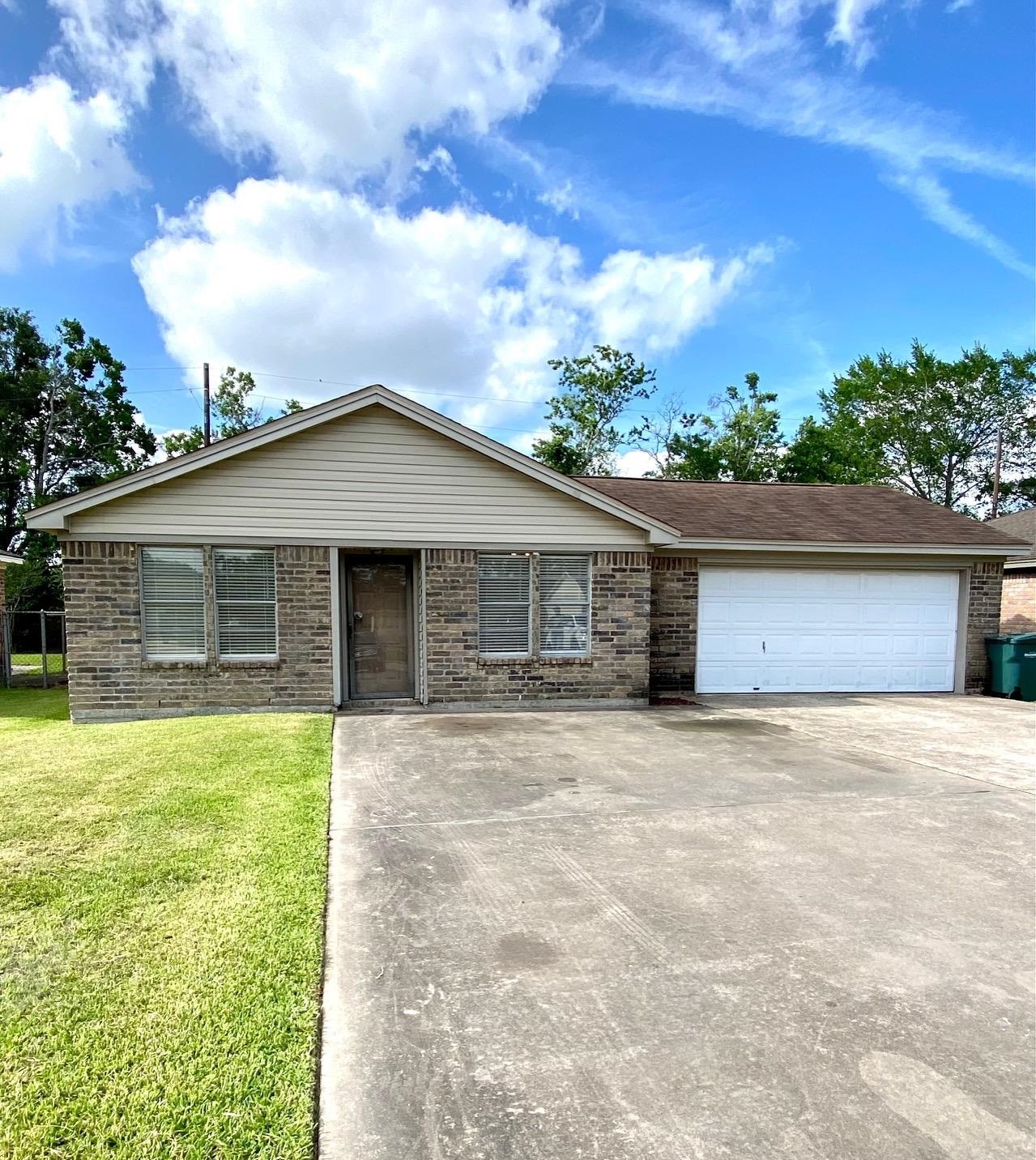 Property Photo:  9375 Guy Circle  TX 77707 