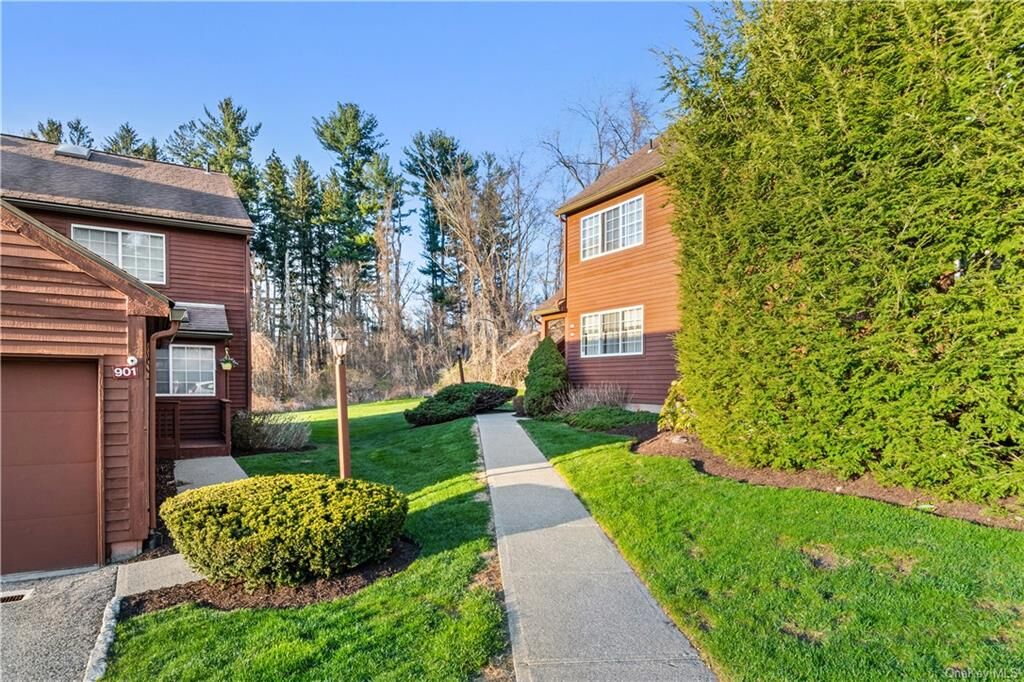 Property Photo:  102 Seven Fields Lane  NY 10509 