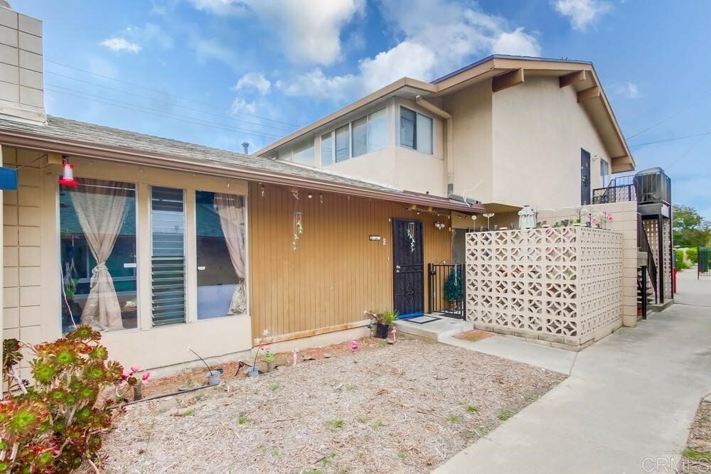 Property Photo:  1275 Oakdale Avenue C  CA 92021 