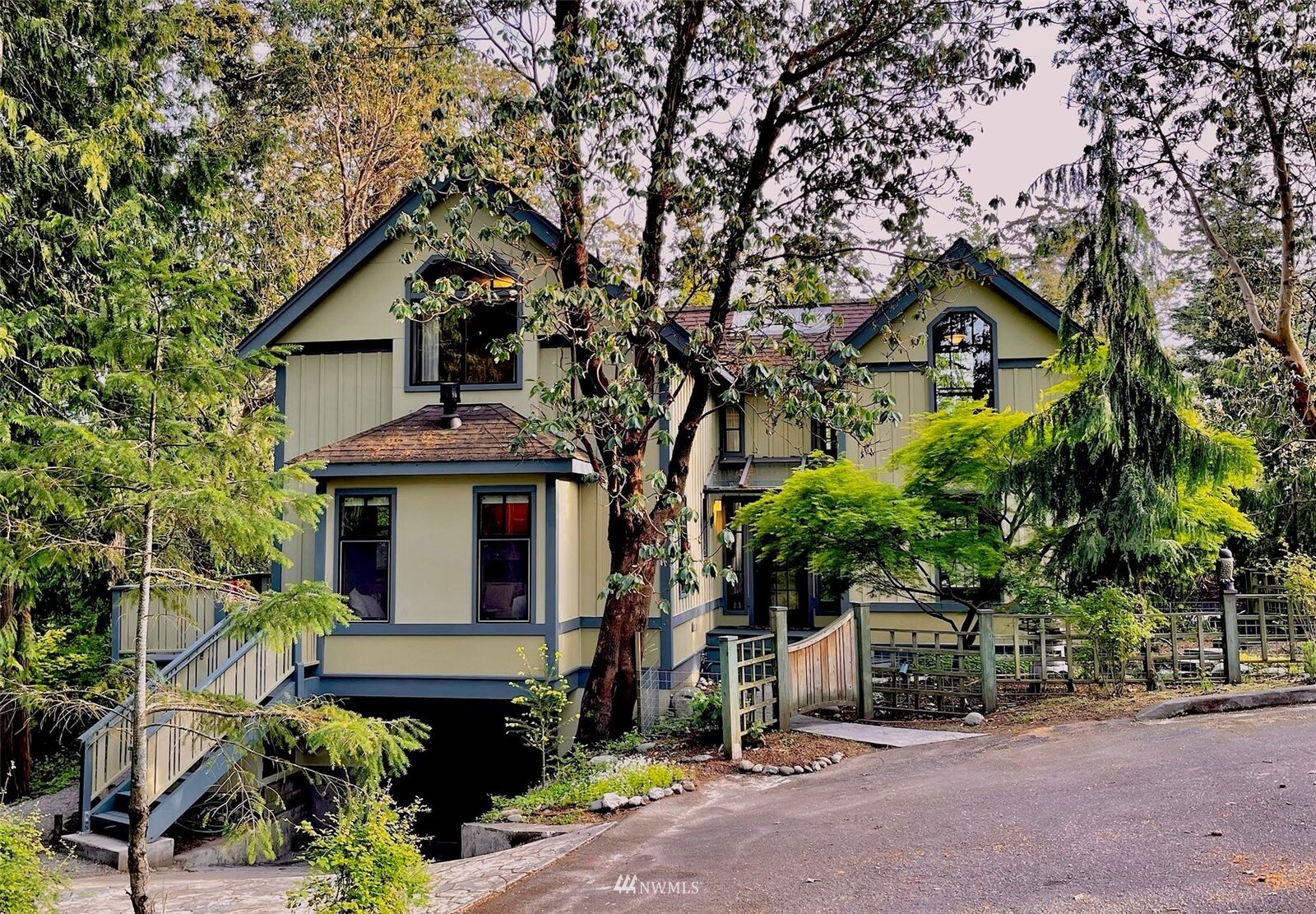 Property Photo:  2320 Ebony Street  WA 98368 