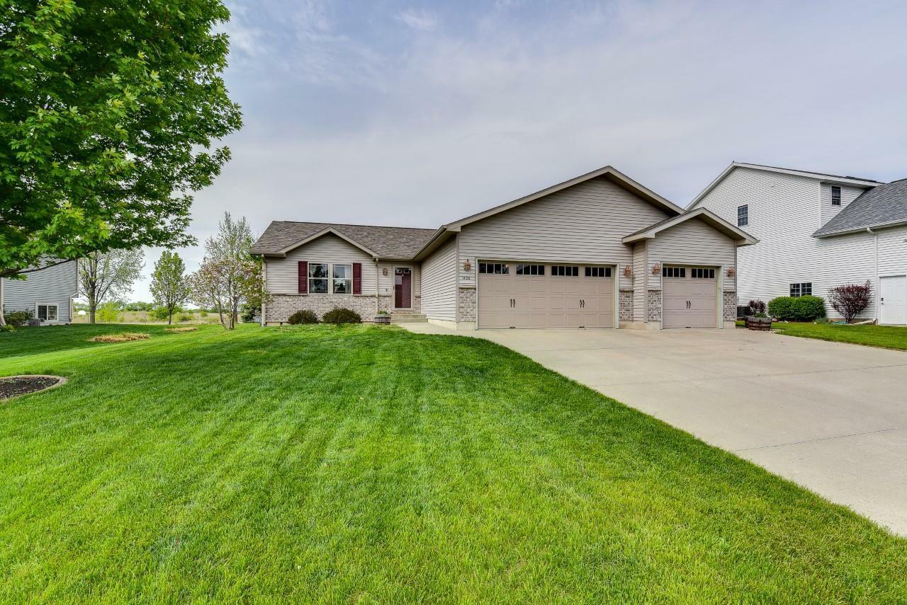 1426 Chadsworth Dr  Sun Prairie WI 53590 photo