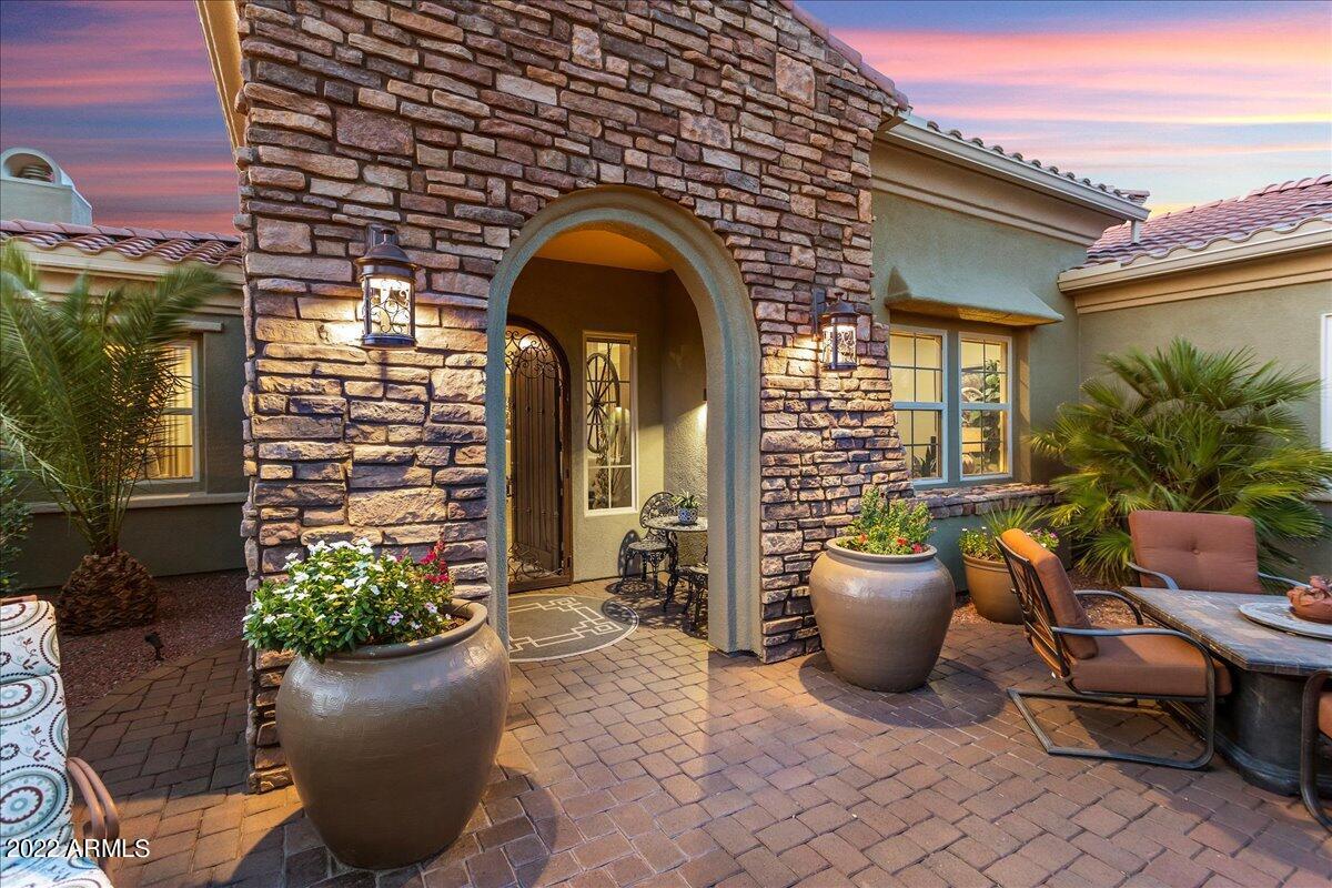Property Photo:  13232 W Los Bancos Drive  AZ 85375 