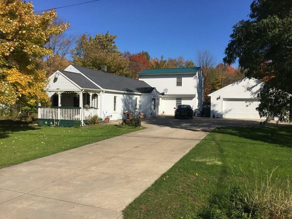 Property Photo:  1007 Parkside Drive  PA 16511 