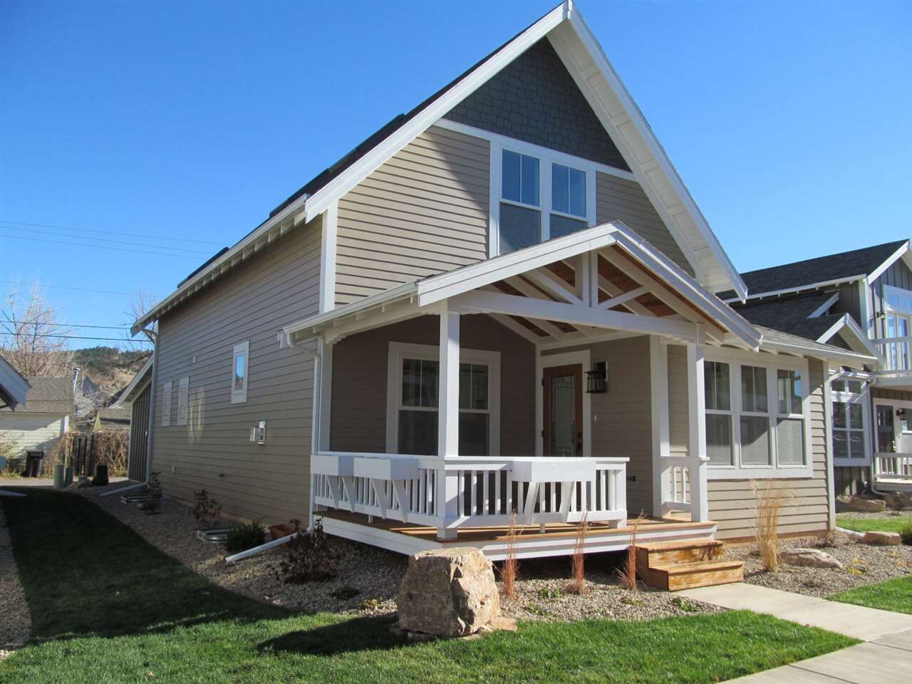 Property Photo: 1054 N Canyon Street SD 57783