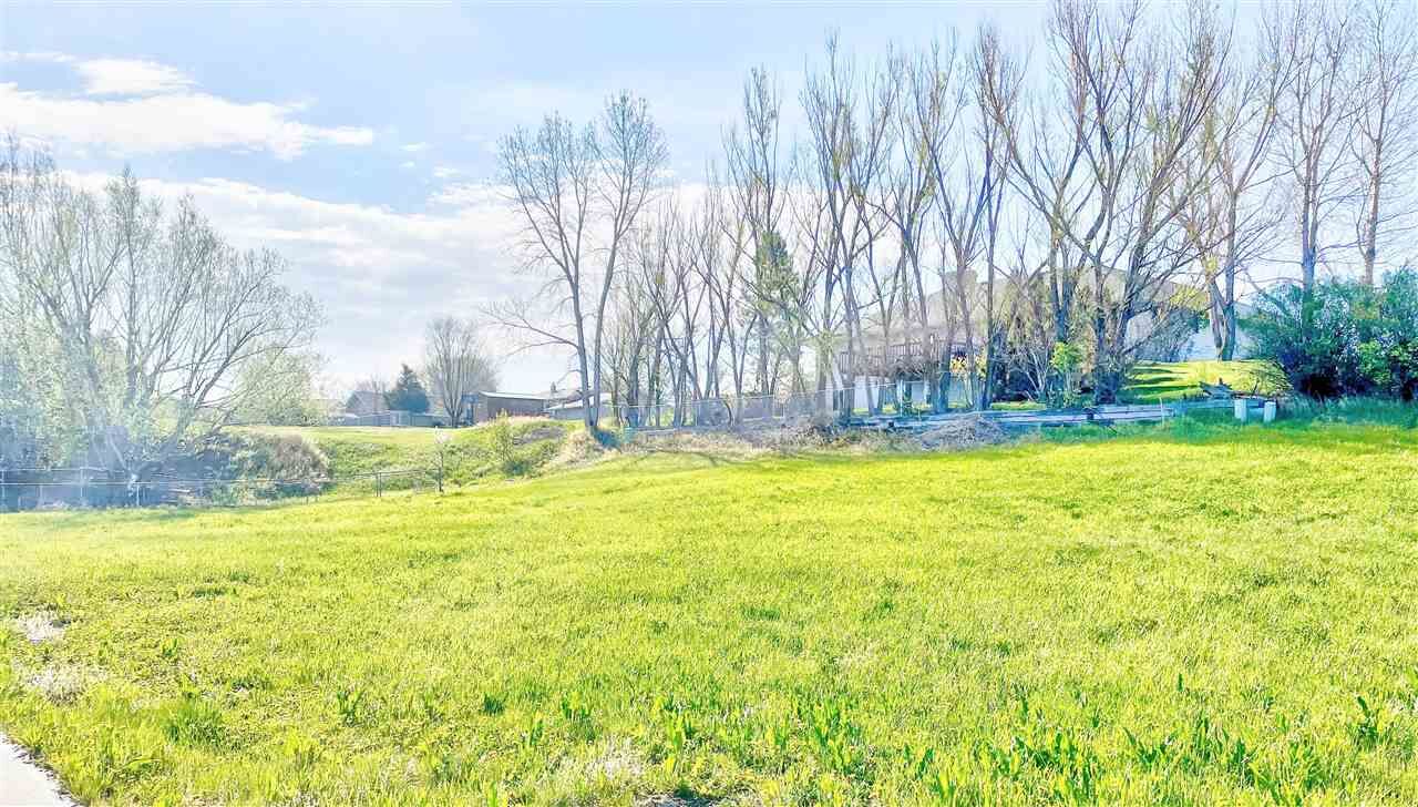 Property Photo: 812 Willow Drive SD 57717