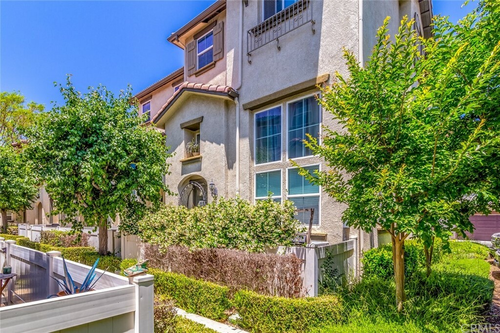 Property Photo:  33550 Willow Haven Lane 101  CA 92563 