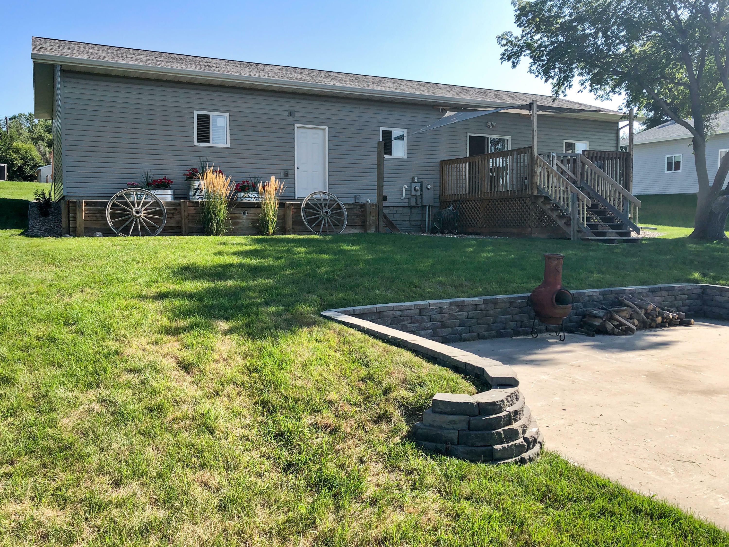 Property Photo:  411 4th Avenue  ND 58577 