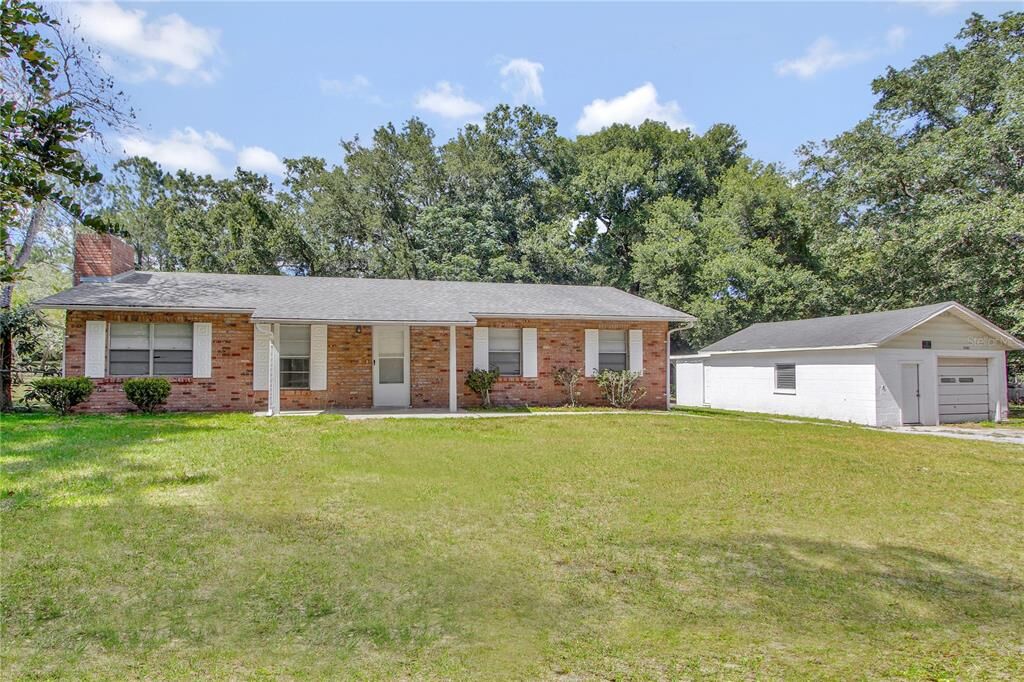 Property Photo:  2823 Hartsock Sawmill Road  FL 32159 