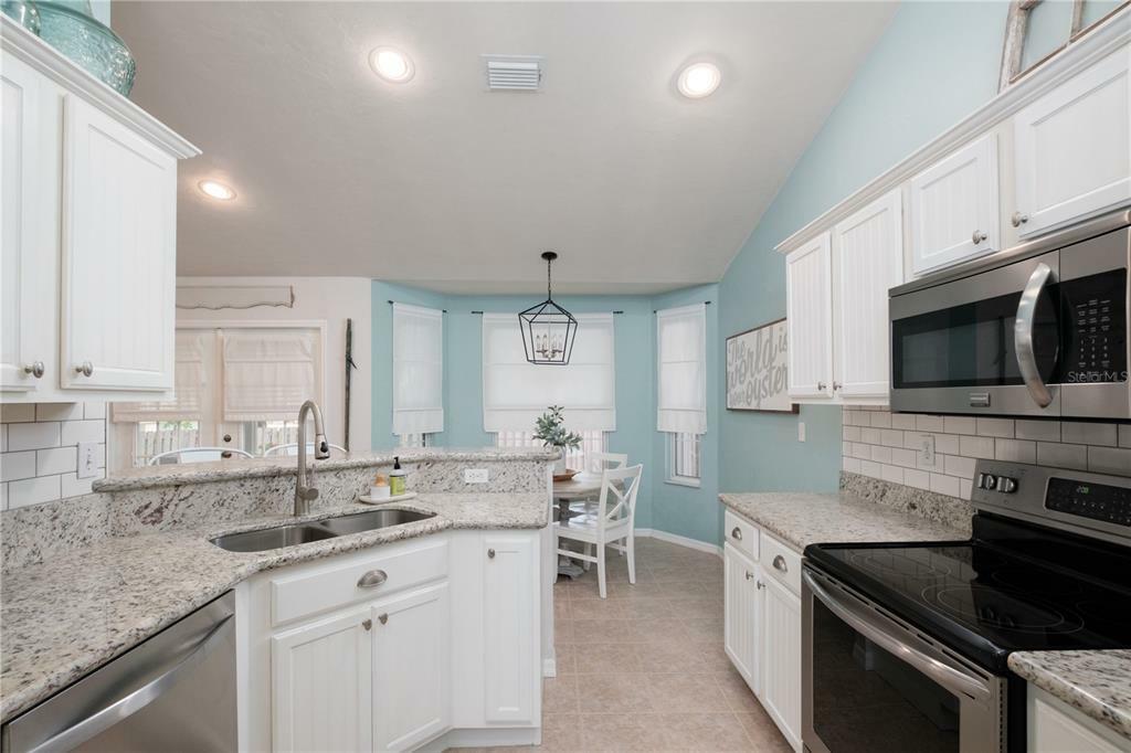 Property Photo: 11225 NW 32nd Avenue FL 32606
