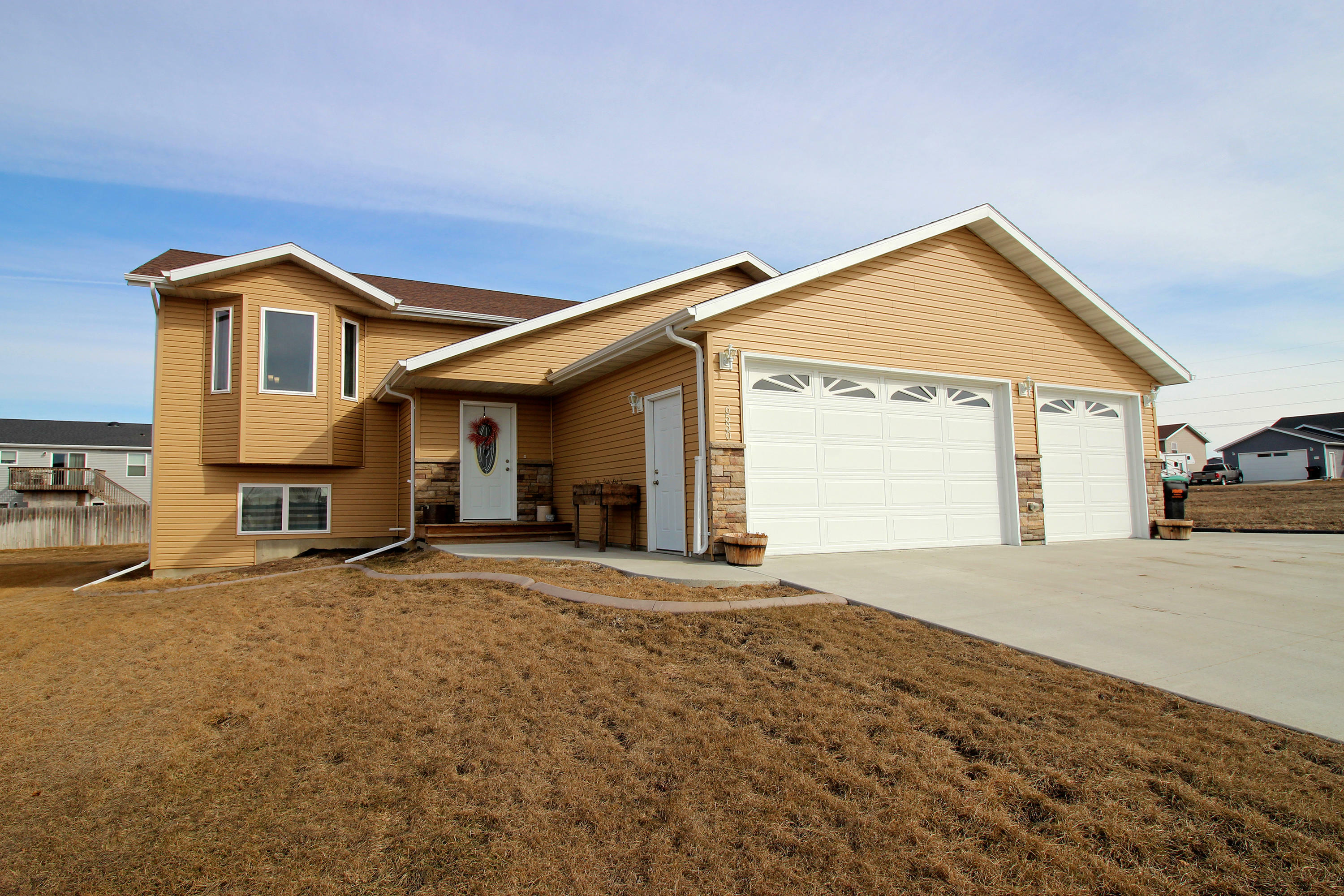 Property Photo:  6530 Dolan Drive  ND 58504 