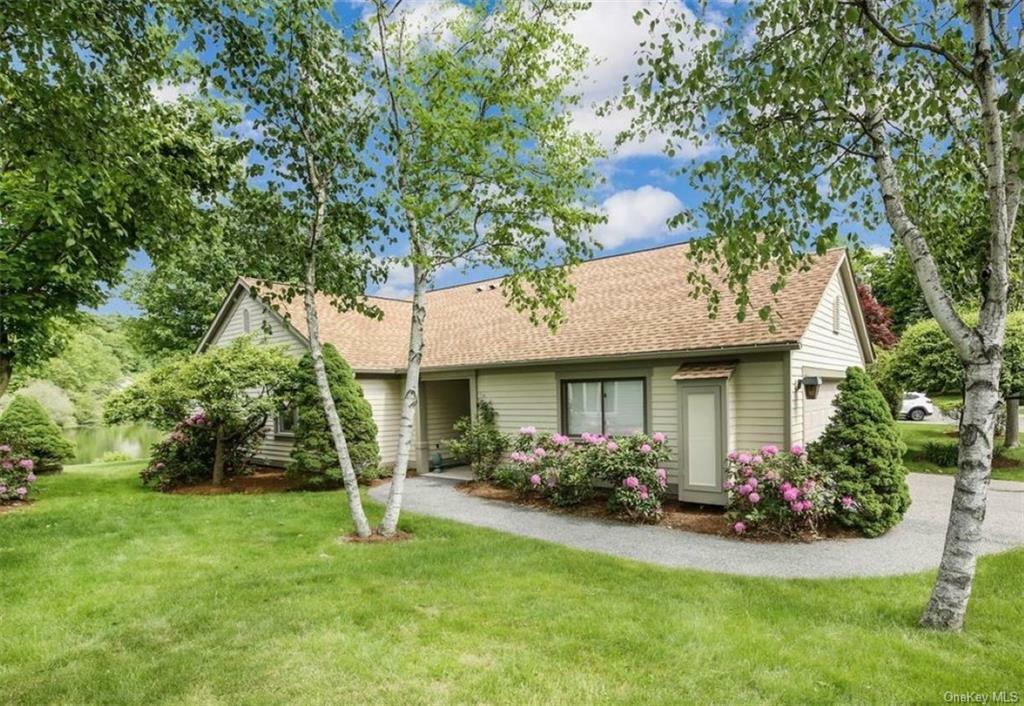 Property Photo: 675C Heritage Hills NY 10589