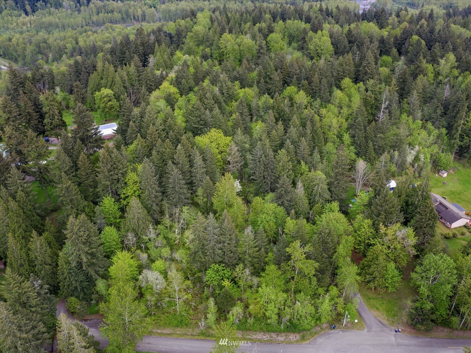 Property Photo: 47 Xx Bridget Avenue SE WA 98092