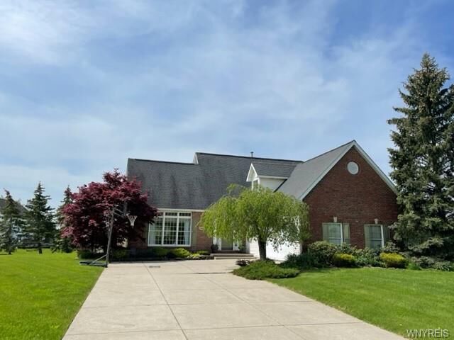 Property Photo:  8569 The Meadows South  NY 14051 