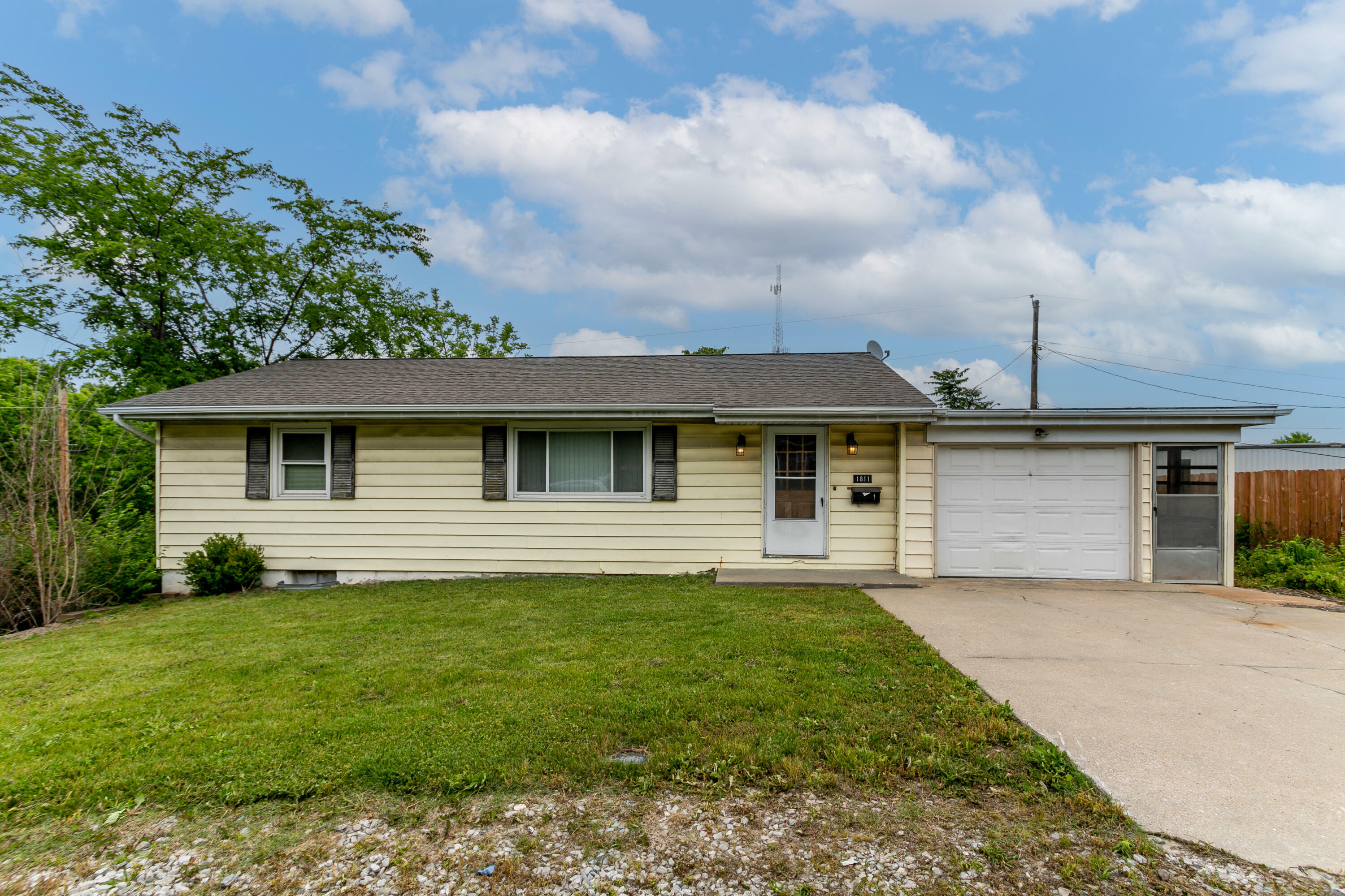 1811 Heriford Rd  Columbia MO 65202 photo