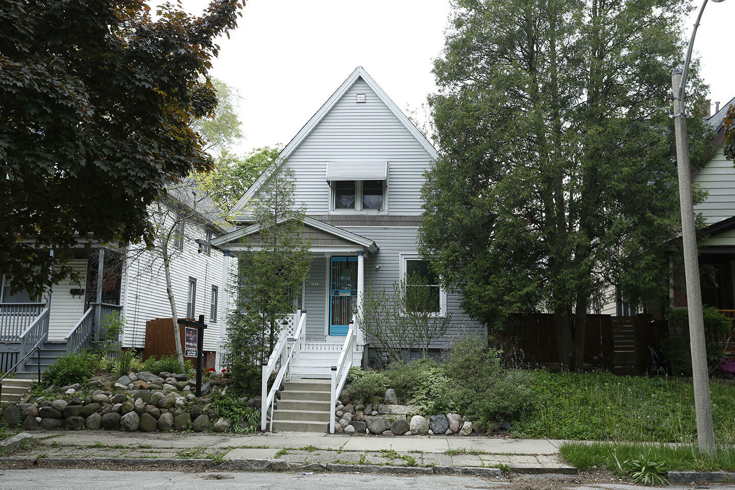 Property Photo:  3237 N Booth St  WI 53212 