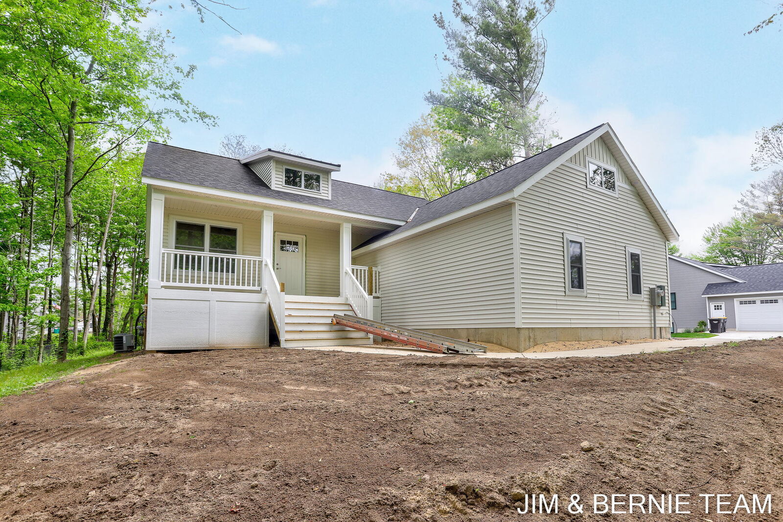 Property Photo:  1565 W 32nd Street  MI 49423 