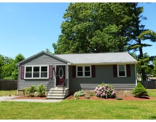 Property Photo: 32 Edgewood Rd MA 01876