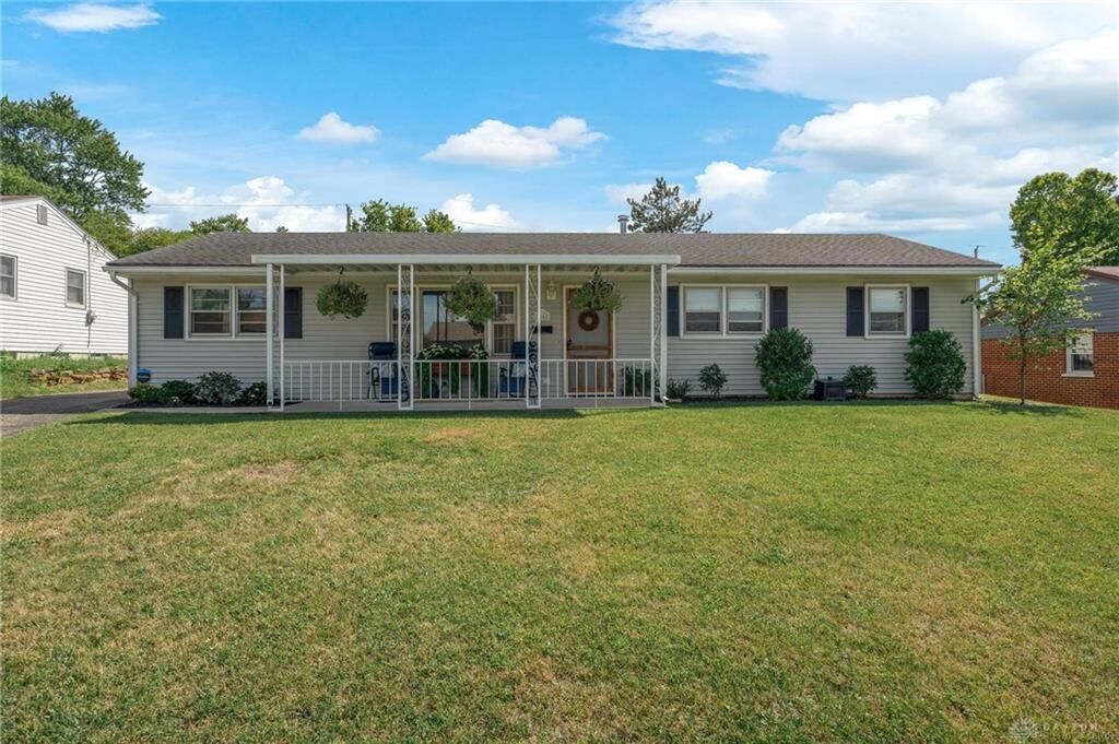 Property Photo: 2902 Vale Drive OH 45420