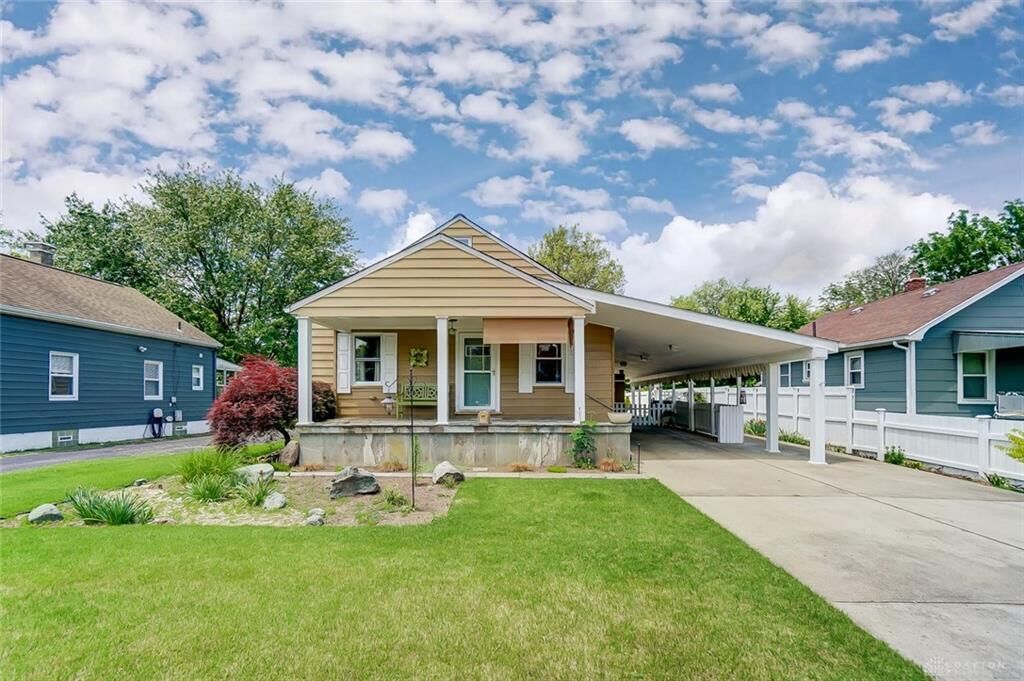 Property Photo: 1517 Barney Avenue OH 45420