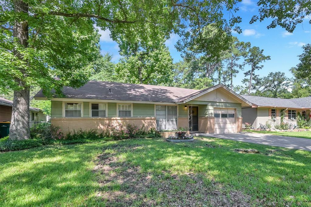 Property Photo:  1008 Crooke Street  TX 77301 