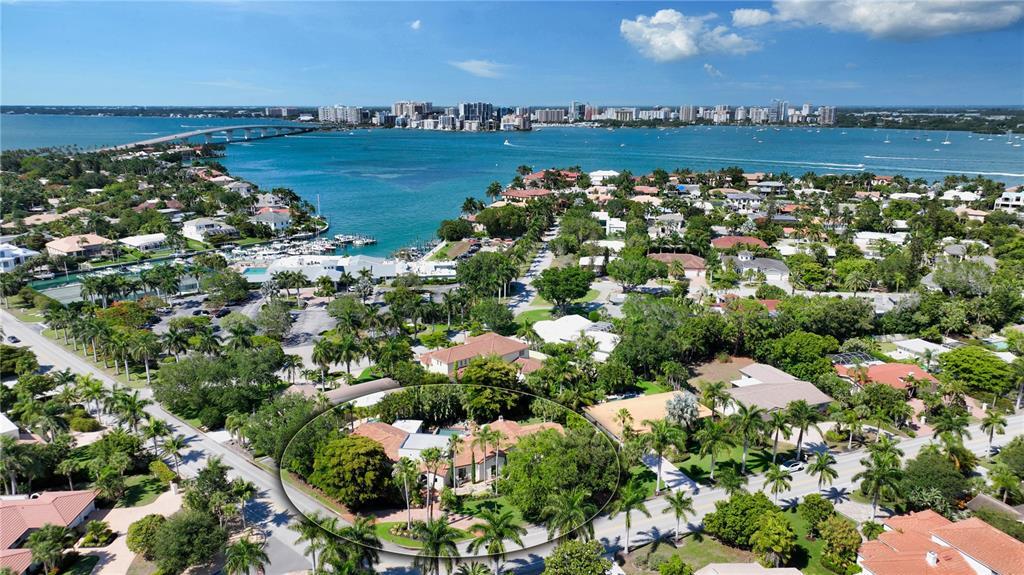 Property Photo: 319 Bird Key Drive FL 34236