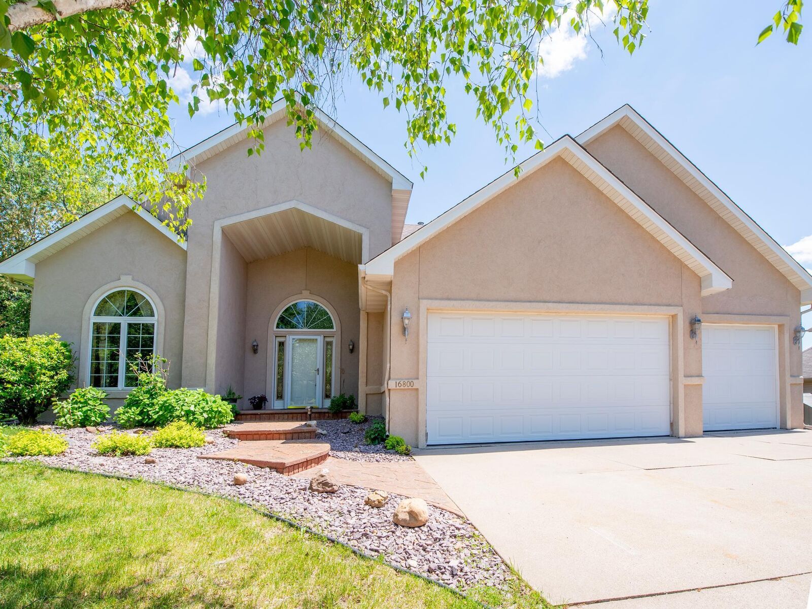 Property Photo: 16800 Interlachen Court MN 55044
