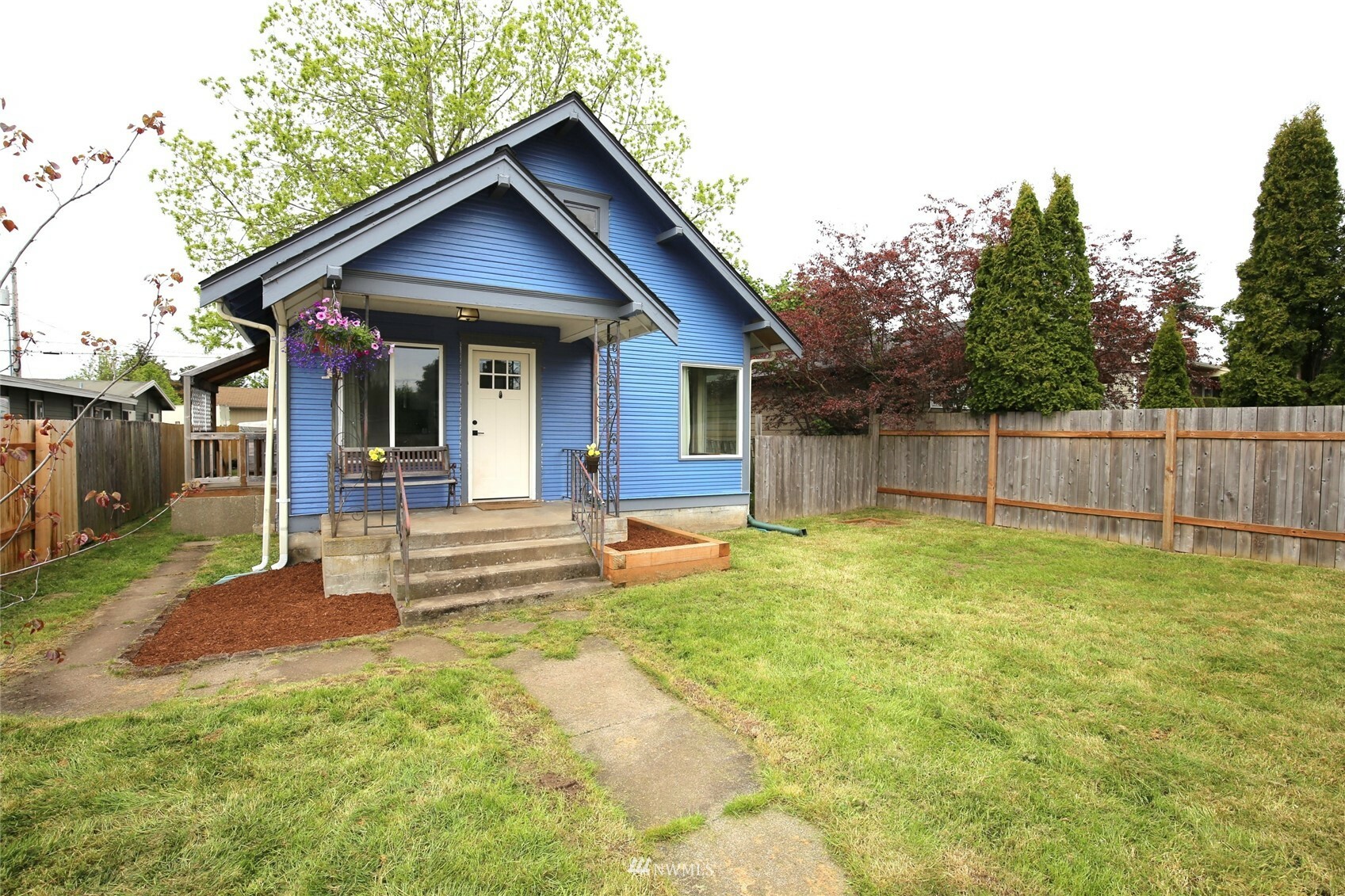 Property Photo:  2721 Orleans Street  WA 98226 