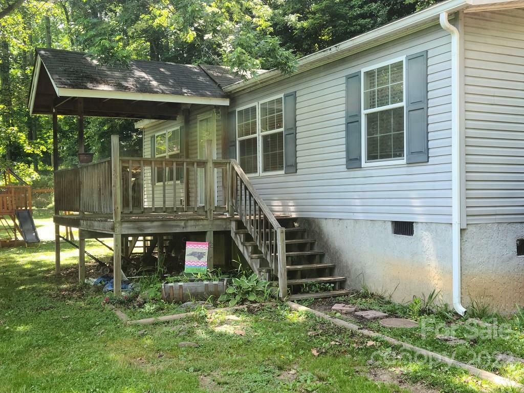 Property Photo:  225 Arrington Acres Drive  NC 28786 