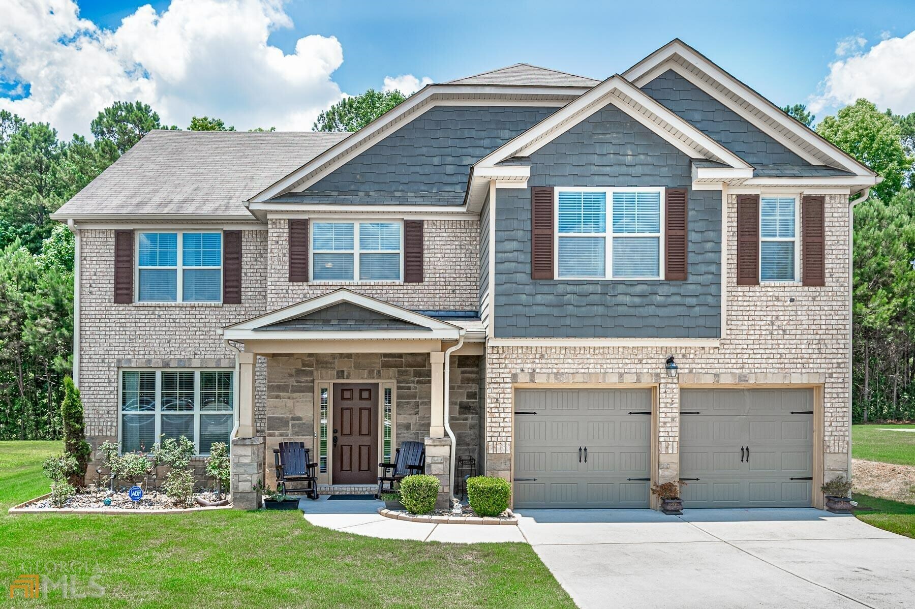 Property Photo: 1212 Pebble Rock Road GA 30228