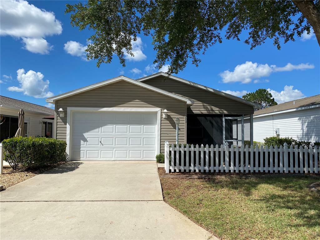 Property Photo:  1203 Mathews Lane  FL 32162 