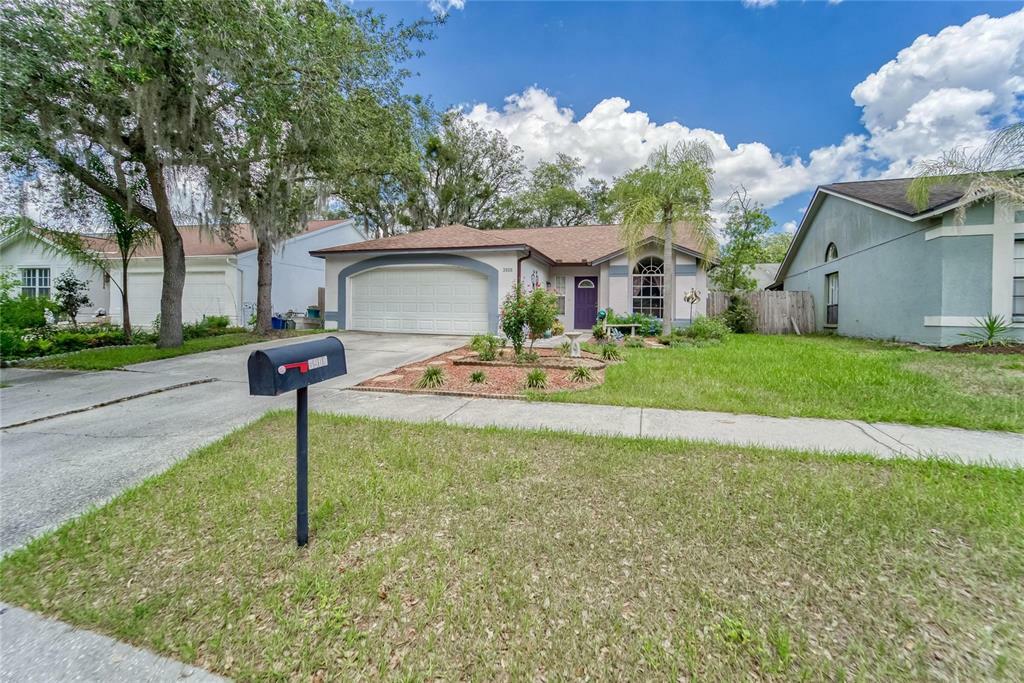 Property Photo: 3906 Penrod Lane FL 33596