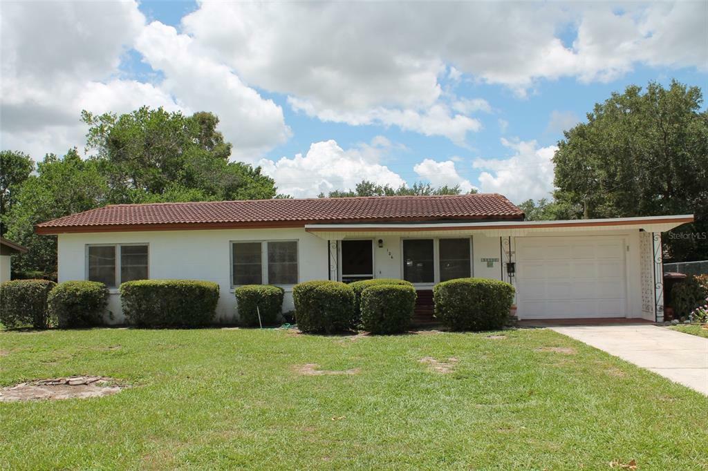 Property Photo: 126 Alvina Avenue FL 33853