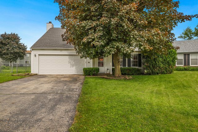 Property Photo:  206 Court Of Ash  IL 60061 