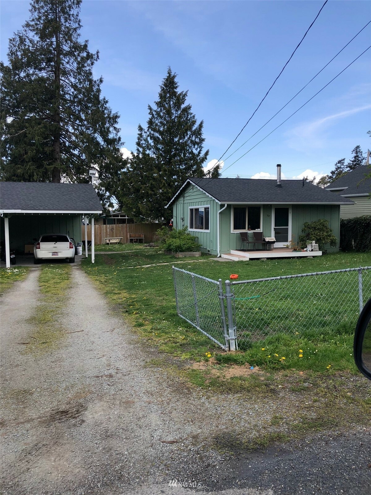 Property Photo:  157 Maple Street  WA 92828 