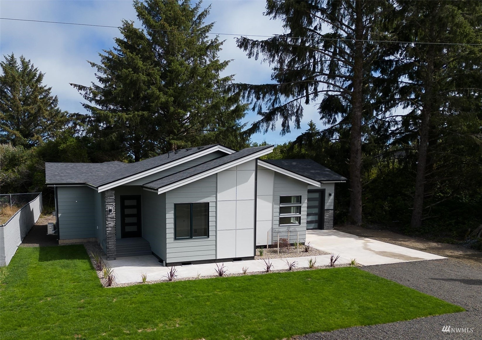 Property Photo:  229 S Razor Clam Drive SW  WA 98569 