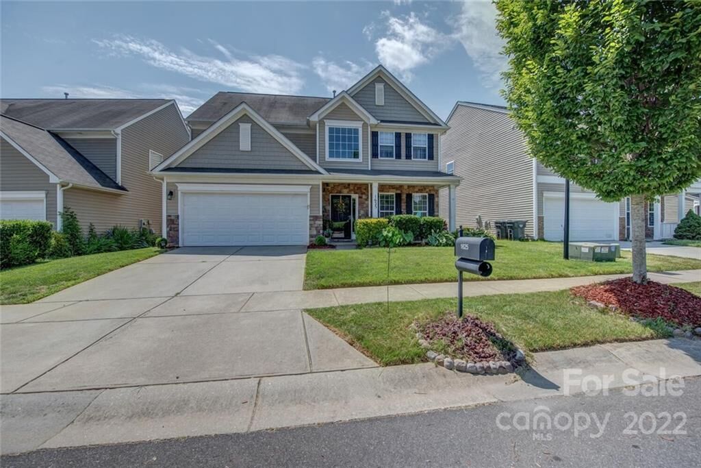 Property Photo:  1625 Eastway Drive  NC 28034 