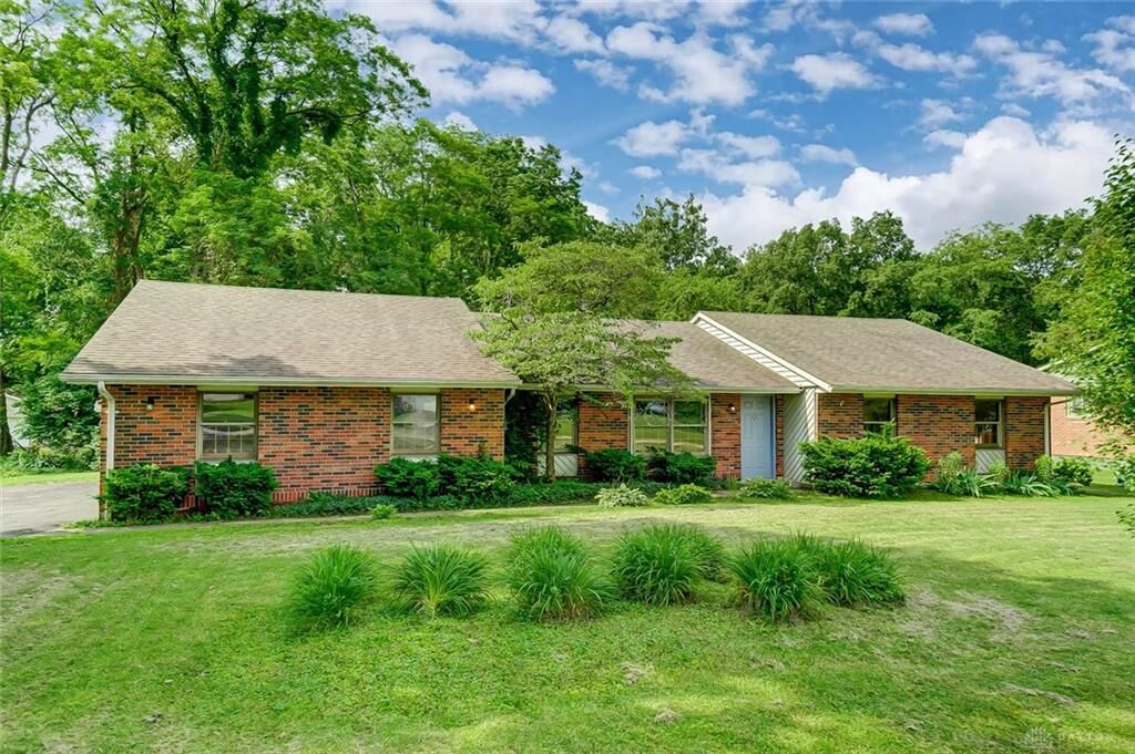 Property Photo:  1201 Wallaby Drive  OH 45432