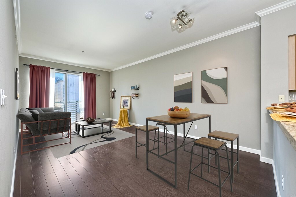Property Photo:  445 Island 721  CA 92101 