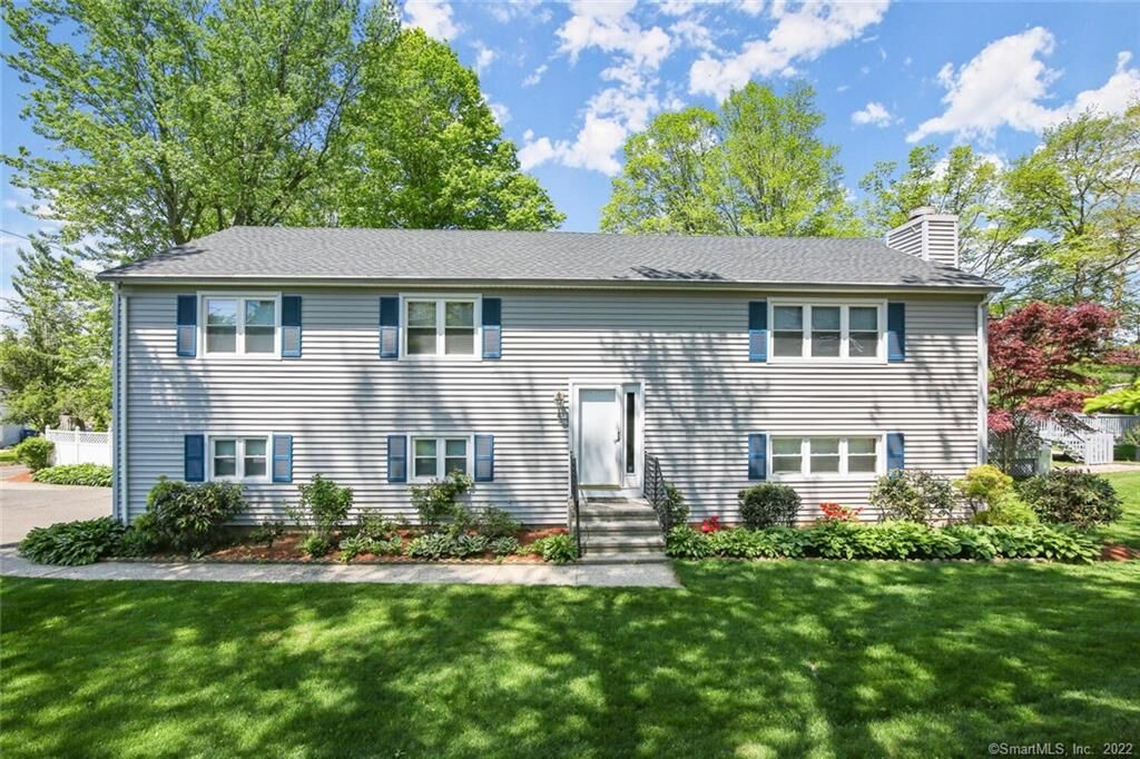 Property Photo:  5 Flint Street  CT 06611 